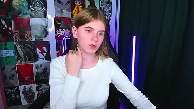 Remilia_gin — spank my ass