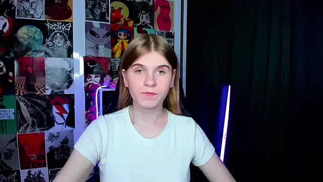Remilia_gin — lick lips close