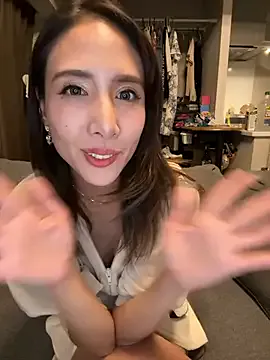 rena_rena_rena — Freechat on StripChat