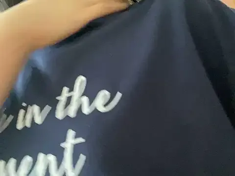 riri_riri_jp — Freechat on StripChat