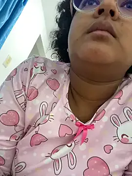 Rizos_hot_official — Oil in the tits