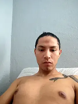 rooseleo — Freechat on StripChat