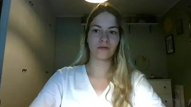 ROSIEx_sweet — bra off top on
