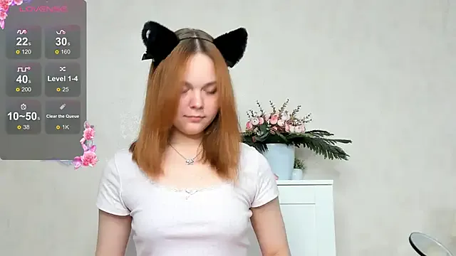 roxydolll — Show tits + pinch my nipples