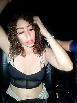 roxyrougee — Footjob in my car
