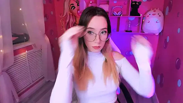 Ruby_Blondu — hand bra
