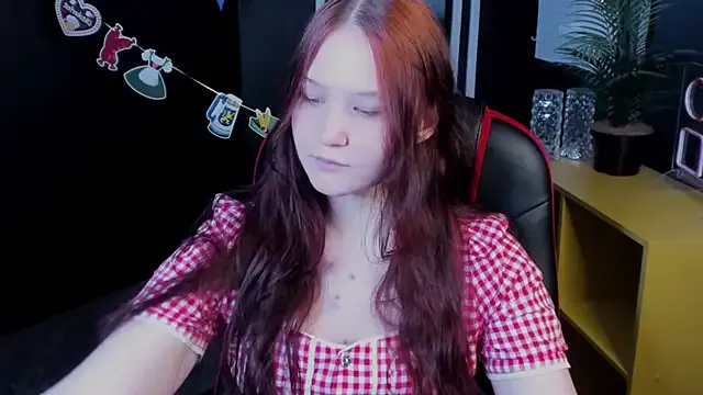 Ruby_Dark — tear stockings