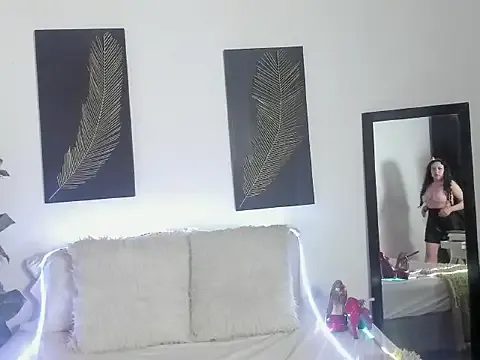 RubyStrong — Show Boobs