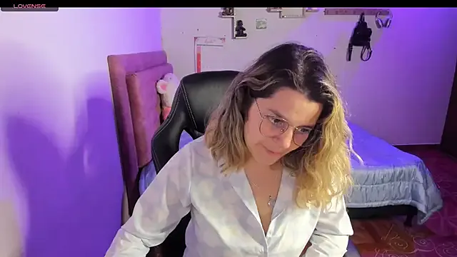 Sabrina_Hall_ — show tits+ ice