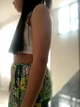 Salome_golvert — Show boobs + oil 