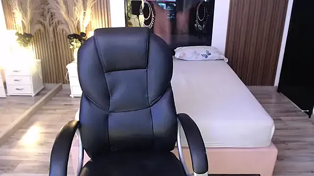 Sam_mansson66 — Control 2 min + Spanking ass x3