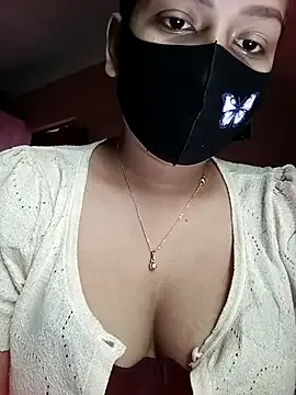 Samiya3344 — Show Boobs in Public