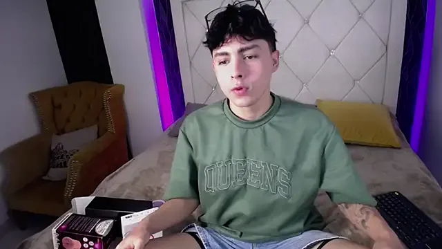 SamuFOXXX — show anal dildo