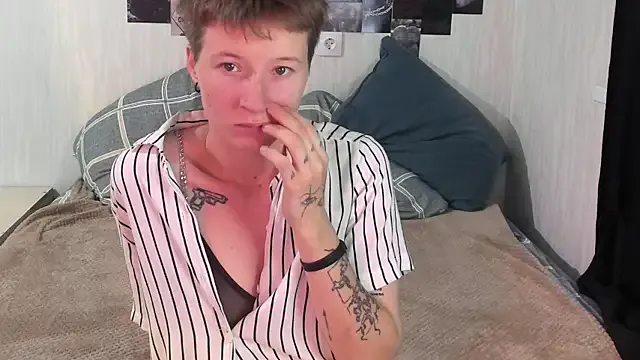 Sandraa_aaa — tease thong