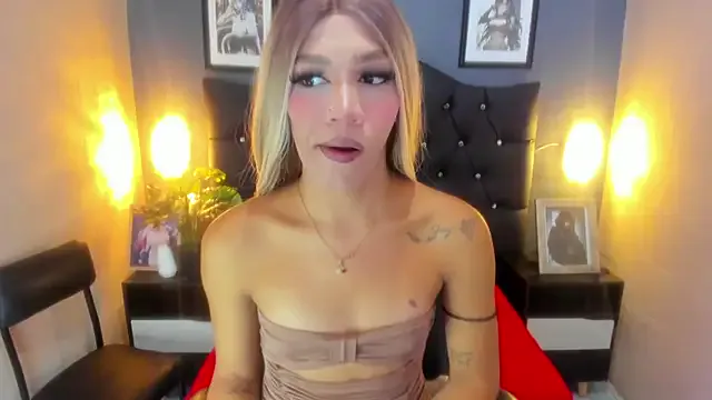 Sara-Smith- — Show my soft cock x 5 minutes