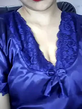 Sara_1618 — 5 Mint oil on boobs ( sona Mona )