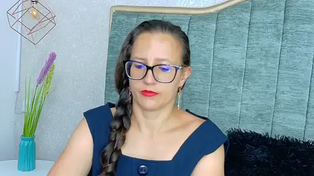 Saraa_Marrison_ — kiss near the camera
