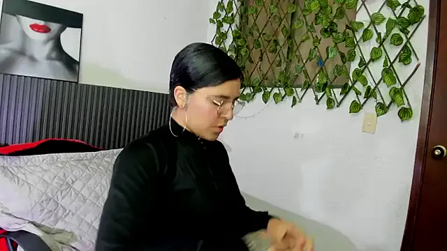 Saraah_Dark — Show ass