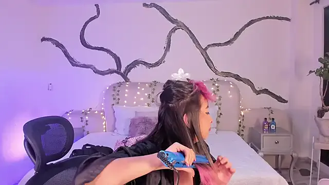 SarahCastro1_ — suck my nipples + spit 