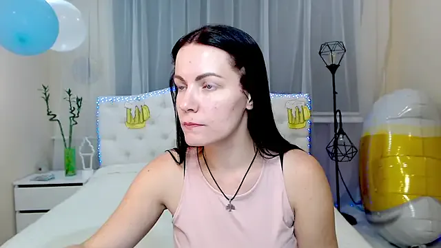 SaraLoritte — Topless