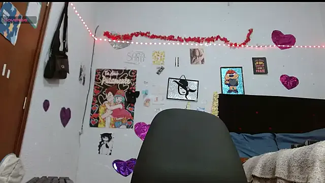 Saray_extrovert_ — show cum