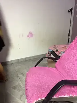 saraygomez_thequeensquirt — Pumpkin in Pussy