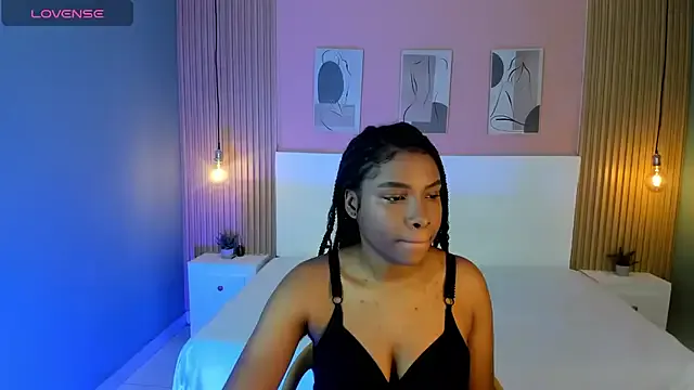 SashaFierce2 — Show tits