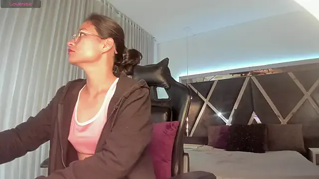 Sashaporn1 — fuck my pussy and squirt