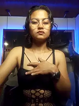 Sashapornxxx — Let's play with Lush 3 min