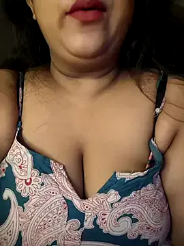 sassy_horny — make me nude (wet me )