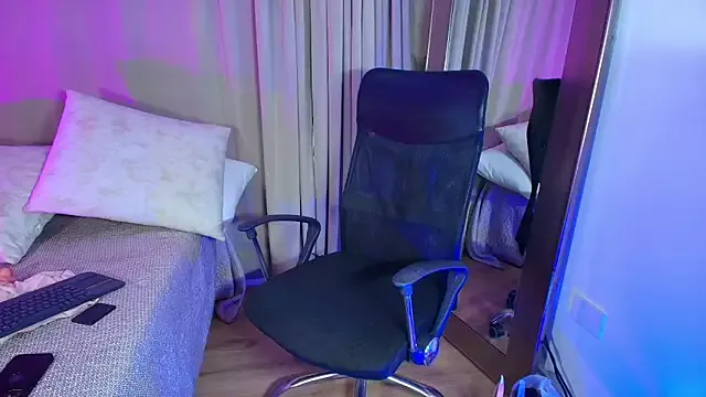 Scarlett_Vegaa — ass in doggy