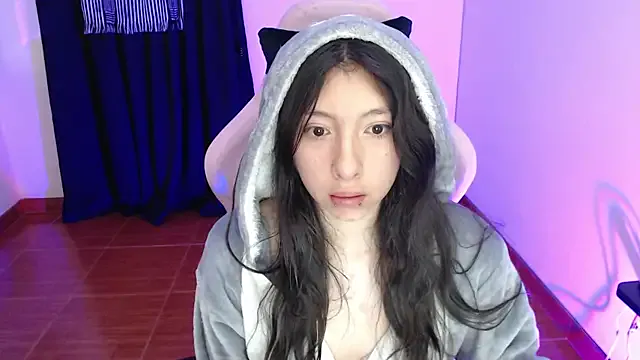 ScarlettShirahoshi — Freechat on StripChat