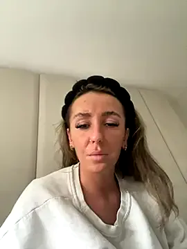 Scotishminx25 — Private on StripChat