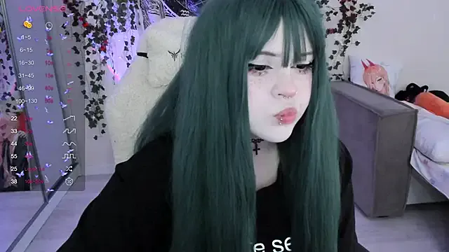 SelenaCute — Private on StripChat