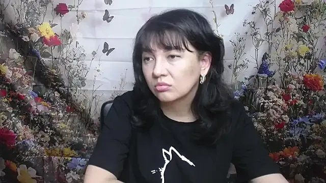 SelenaFly — your support = my pleasure