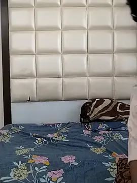 Sex_Queen_aaraya — 2200
