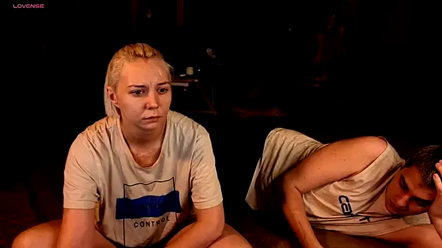 SexVibecouple — show wet pussy