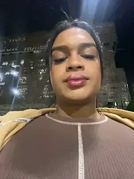 Sexxyvictoria — Welcome! Undress me in public