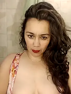 sexy-latina1 — squirt