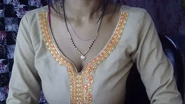 Sexy_Heena69 — ass show
