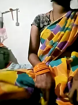 Sexy_Riya_Bhabhi — hey guys please support us we are new