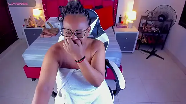 ShantalDior — Make me undress now