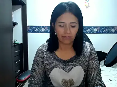 sharoon_cheerry — Show armpits and lick them