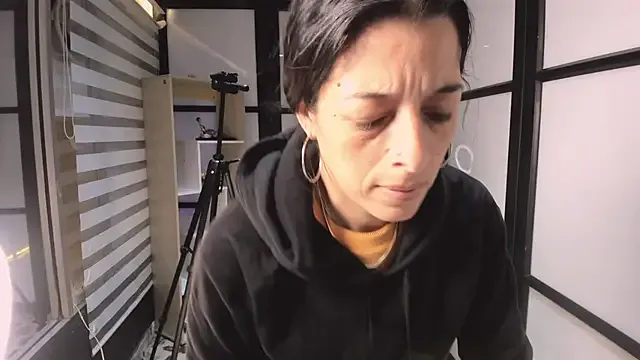 ShaunaDream — spank ass x 3