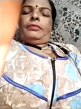 Shruti_Bhabhi38 — Show boobs