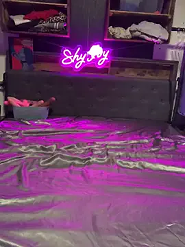 Shy_Ivy — Show Tits + Play Tits 