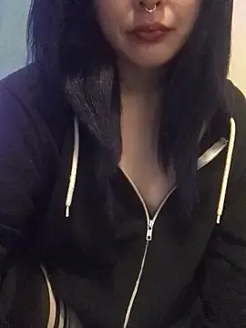 shybeotch — Make me cream on livestream