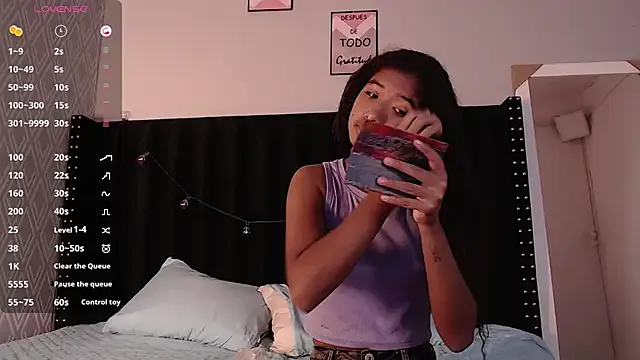 shyblacksweetiee — Make my pussy rain