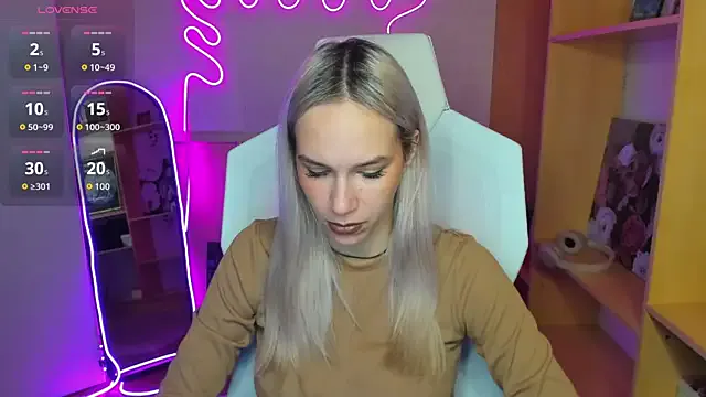 SienaHill — spank ass