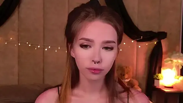 Sierra_Fane — hand bra